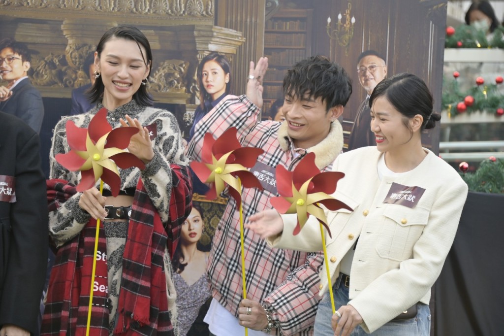 楊㴓泳提議在票房有好成績時，阿Dee應以除褲答謝支持。